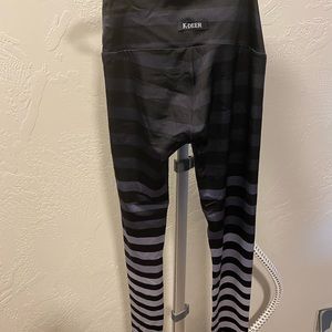 K-DEER Striped Collection in black and gray